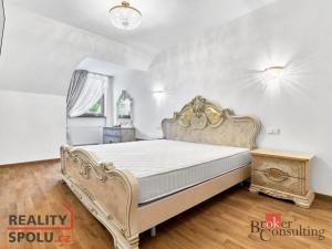 Prodej bytu 3+kk, Karlovy Vary, Divadelní náměstí, 137 m2