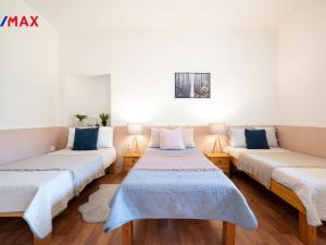 Prodej rodinného domu, Kundratice, 770 m2