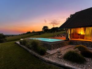 Prodej chalupy, Bohatice, 230 m2