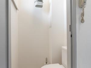 Pronájem bytu 2+kk, Praha - Holešovice, Osadní, 47 m2