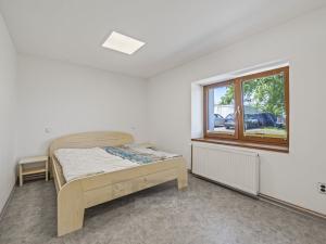 Pronájem bytu 3+1, Vrábče - Slavče, 100 m2