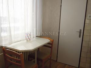 Prodej bytu 2+1, Praha - Kamýk, Smotlachova, 49 m2