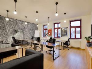 Pronájem kanceláře, Praha - Holešovice, Komunardů, 40 m2