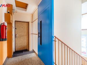 Prodej bytu 2+1, Karlovy Vary - Stará Role, Karlovarská, 61 m2