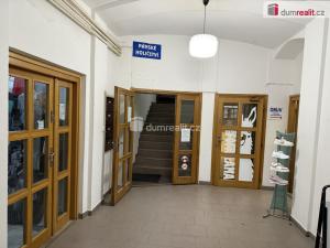 Pronájem obchodního prostoru, Frenštát pod Radhoštěm, nám. Míru, 100 m2