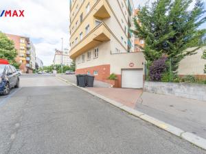 Prodej garážového stání, Praha - Libeň, Kašparovo náměstí, 12 m2