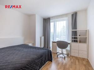 Pronájem bytu 3+kk, Praha - Strašnice, Zvěřinova, 96 m2