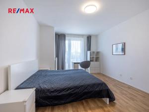 Pronájem bytu 3+kk, Praha - Strašnice, Zvěřinova, 96 m2