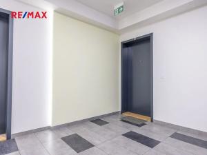 Pronájem bytu 3+kk, Praha - Strašnice, Zvěřinova, 96 m2