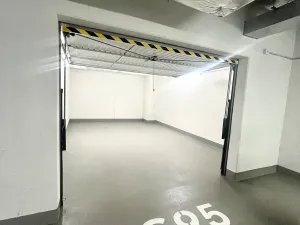 Pronájem komerční nemovitosti, Praha - Hloubětín, Poděbradská, 20 m2