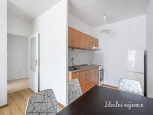 Pronájem bytu 2+kk, Praha - Stodůlky, Přecechtělova, 46 m2