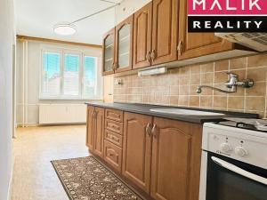 Prodej bytu 2+1, Ostrov, Jungmannova, 63 m2