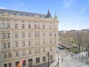 Prodej bytu 3+1, Praha - Karlín, Sokolovská, 94 m2