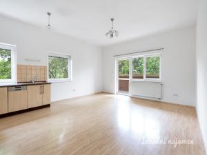 Pronájem bytu 2+kk, Praha - Prosek, Vysočanská, 56 m2