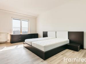 Pronájem bytu 3+1, Brno - Veveří, Čápkova, 155 m2