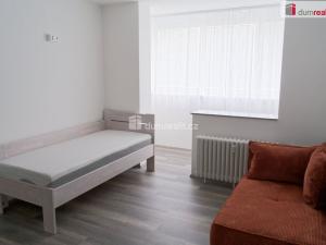 Pronájem bytu 1+kk, Praha - Střížkov, Děčínská, 32 m2