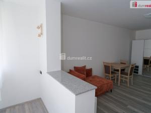 Pronájem bytu 1+kk, Praha - Střížkov, Děčínská, 32 m2