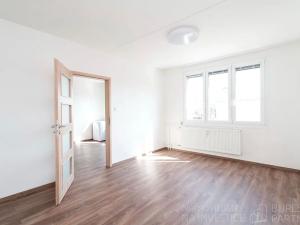 Pronájem bytu 2+kk, Praha - Kamýk, Zvolská, 35 m2