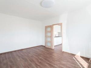 Pronájem bytu 2+kk, Praha - Kamýk, Zvolská, 35 m2