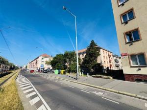 Prodej pozemku, Praha, Černokostelecká, 750 m2