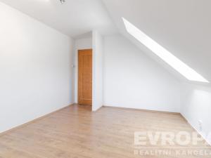 Prodej rodinného domu, Sulice - Hlubočinka, U Lesa, 272 m2