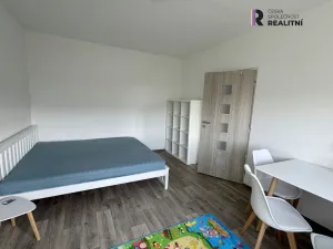 Pronájem bytu 1+1, Karlovy Vary - Bohatice, Kpt. Nálepky, 35 m2