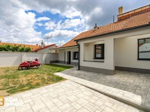 Prodej rodinného domu, Uherský Ostroh - Ostrožské Předměstí, Blatnická, 128 m2