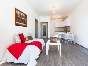 Pronájem bytu 2+kk, Praha - Zličín, Sazovická, 51 m2