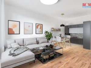 Pronájem bytu 2+kk, Pardubice - Zelené Předměstí, Smilova, 57 m2
