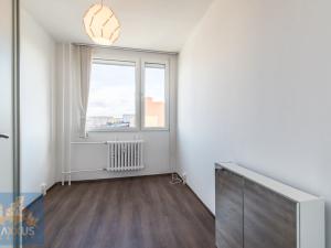 Pronájem bytu 3+kk, Praha - Bohnice, Řešovská, 56 m2