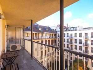 Pronájem kanceláře, Praha - Smíchov, Štefánikova, 147 m2
