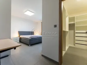 Prodej rodinného domu, Praha - Sobín, Valtická, 221 m2