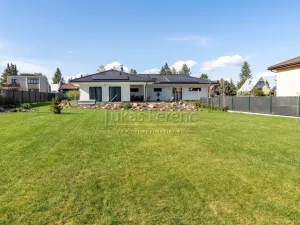 Prodej rodinného domu, Praha - Sobín, Valtická, 221 m2