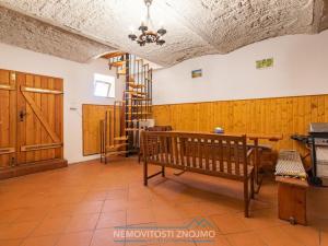 Prodej vinného sklepa, Pravice, 114 m2