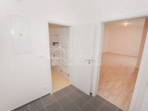 Pronájem bytu 1+kk, Benešov, Tyršova, 43 m2