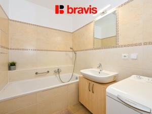 Prodej bytu 3+kk, Brno - Žebětín, Pod kopcem, 71 m2