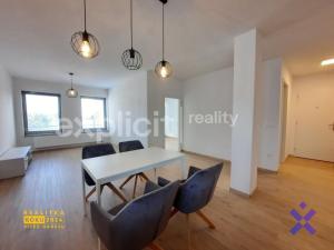 Pronájem bytu 2+kk, Zlín, Lorencova, 62 m2