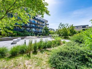 Pronájem bytu 1+kk, Praha - Strašnice, Zvěřinova, 49 m2