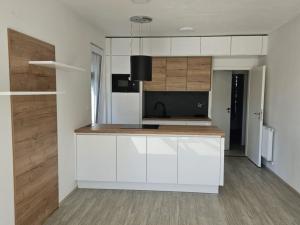 Pronájem bytu 2+kk, Otrokovice, Moravní, 49 m2