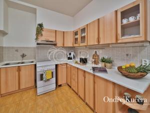 Prodej bytu 2+1, Praha - Žižkov, Baranova, 79 m2