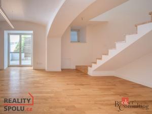 Prodej bytu 2+kk, Praha - Nusle, Jaromírova, 71 m2