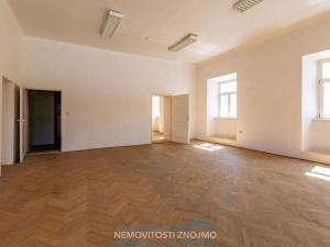 Prodej činžovního domu, Znojmo, Horní náměstí, 663 m2