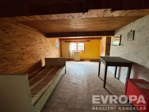 Prodej rodinného domu, Pecka, 75 m2