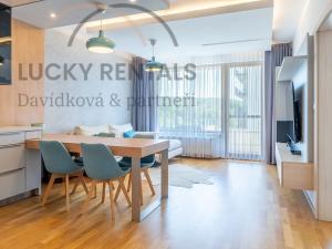 Pronájem bytu 2+kk, Praha - Modřany, Zlochova, 56 m2