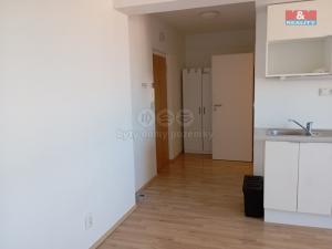 Pronájem bytu 2+kk, Benešov, Pražská, 42 m2