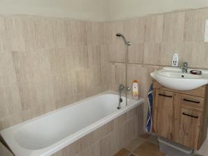 Prodej výrobních prostor, Kozlovice, 507 m2