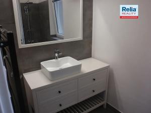 Pronájem bytu 2+1, Liberec, Valdštejnská, 60 m2