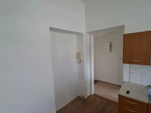 Pronájem bytu 2+1, Staré Město, Nádražní, 55 m2