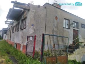 Prodej výrobních prostor, Bochov, Nádražní, 800 m2