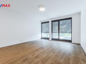Pronájem bytu 1+kk, Praha - Libeň, U Vlachovky, 44 m2